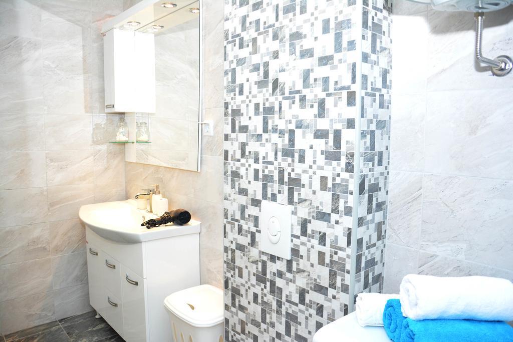 Wukovic Apartments Tivat Exterior foto